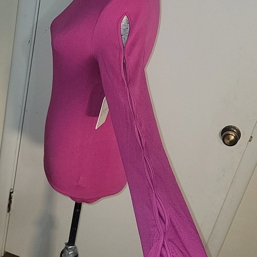 LONDON‎ ROSE NEW Mock Neck Top Long Sleeve Fitted Slit Cuffs Raspberry Pink - Picture 3 of 8